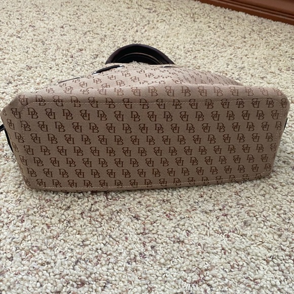 ❤️ Dooney & Bourke Bag - Picture 9 of 12